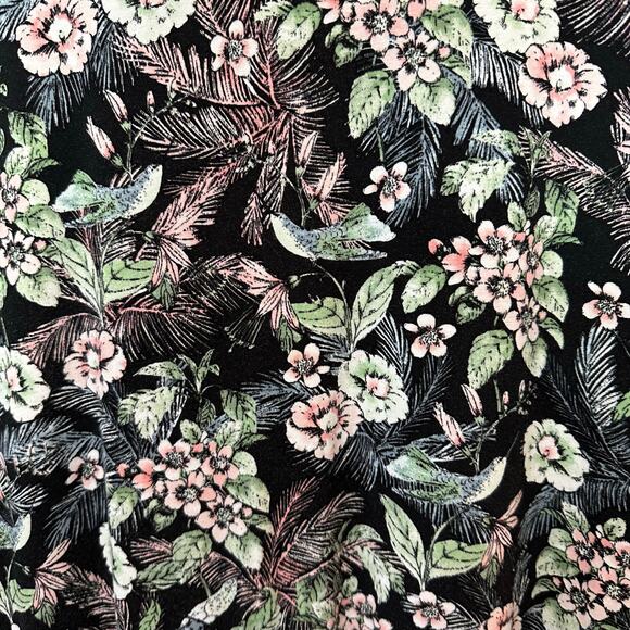 J. Jill Wearever Women's Pullover Top Botanical Dark‎ Floral Crewneck Cap Sleeve - Picture 7 of 7